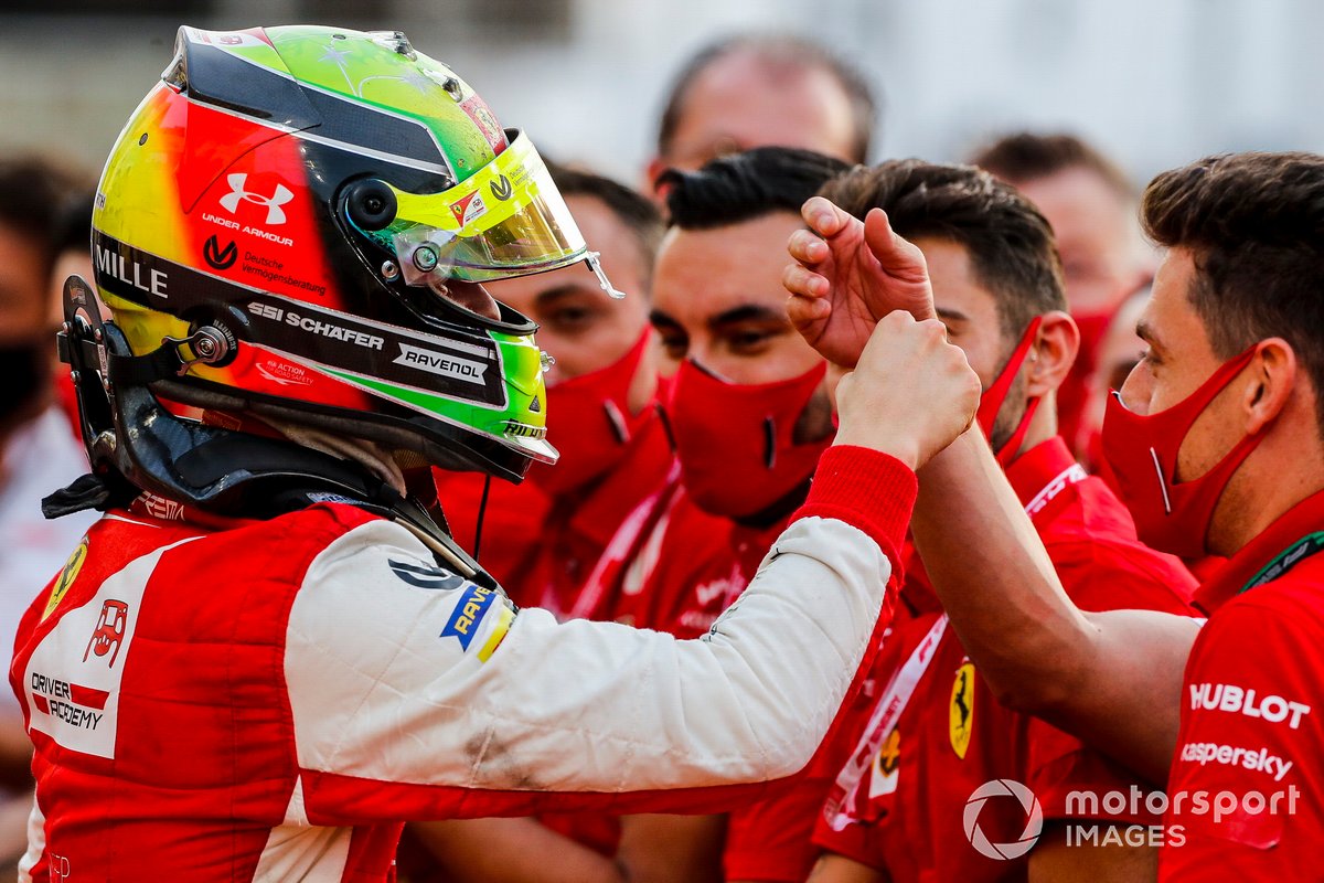 F2 Champion Mick Schumacher, Prema Racing festeggia al Parc Ferme