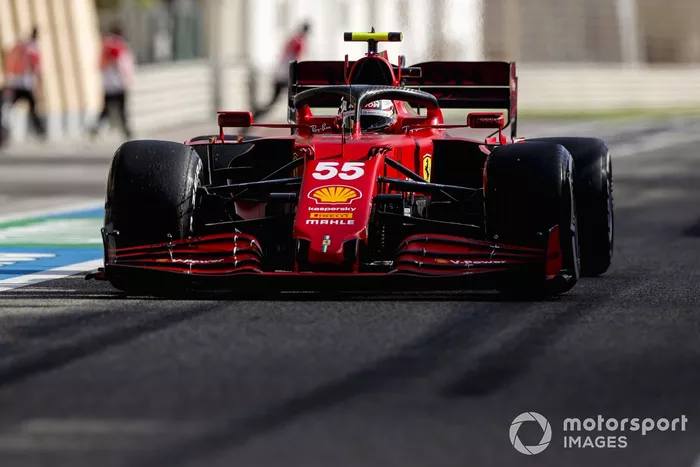 Carlos Sainz Jr., Ferrari SF21