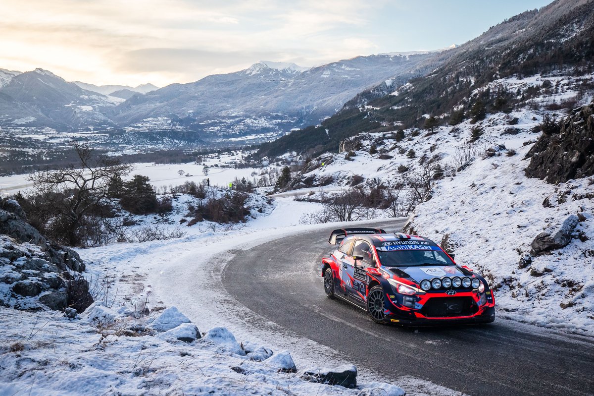 Pierre-Louis Loubet, Vincent Landais, Hyundai 2c Competition Hyundai i20 Coupe WRC