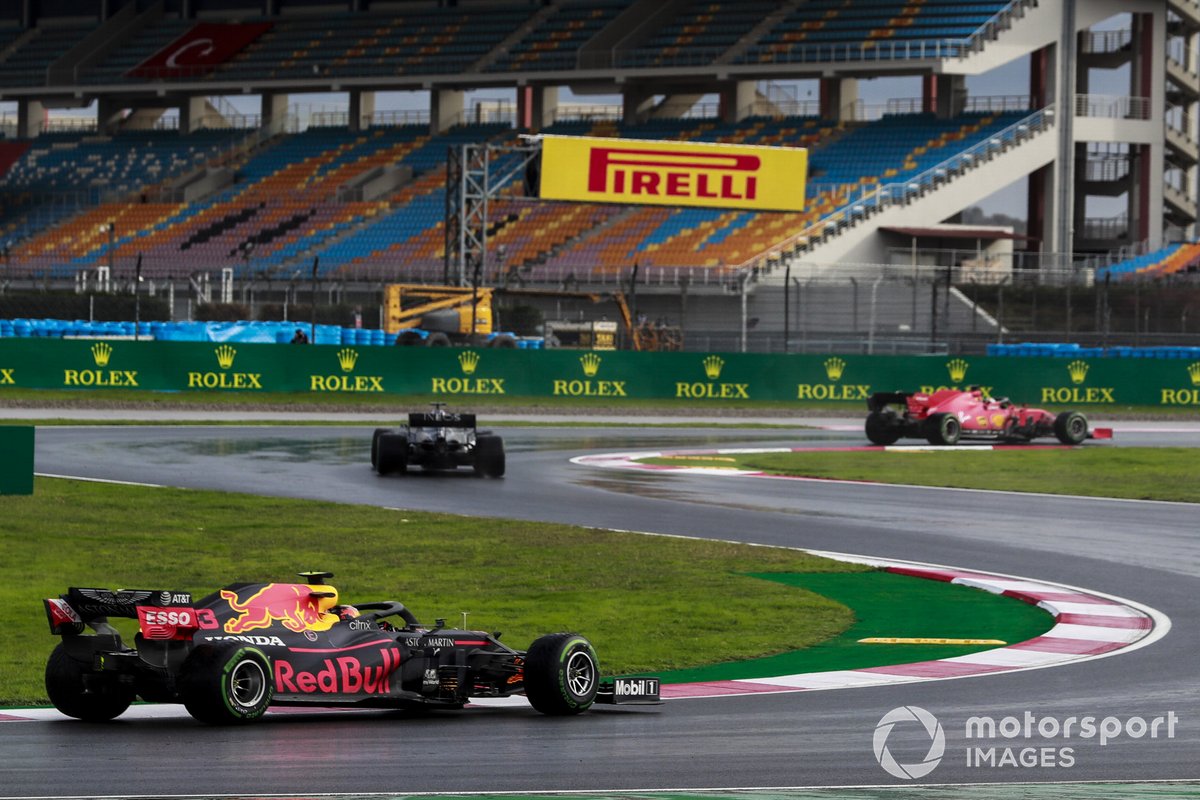 Lewis Hamilton, Mercedes F1 W11, Max Verstappen, Red Bull Racing RB16