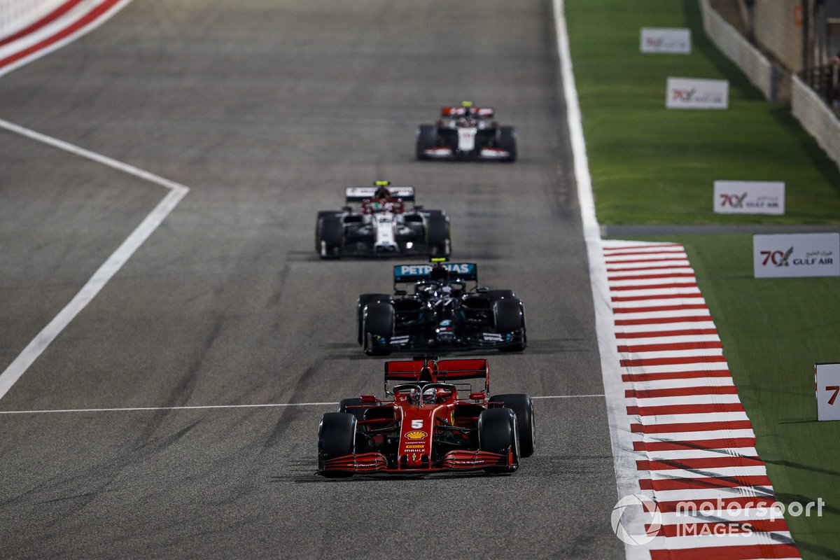 Sebastian Vettel, Ferrari SF1000, Valtteri Bottas, Mercedes F1 W11, Antonio Giovinazzi, Alfa Romeo Racing C39, e Kevin Magnussen, Haas VF-20