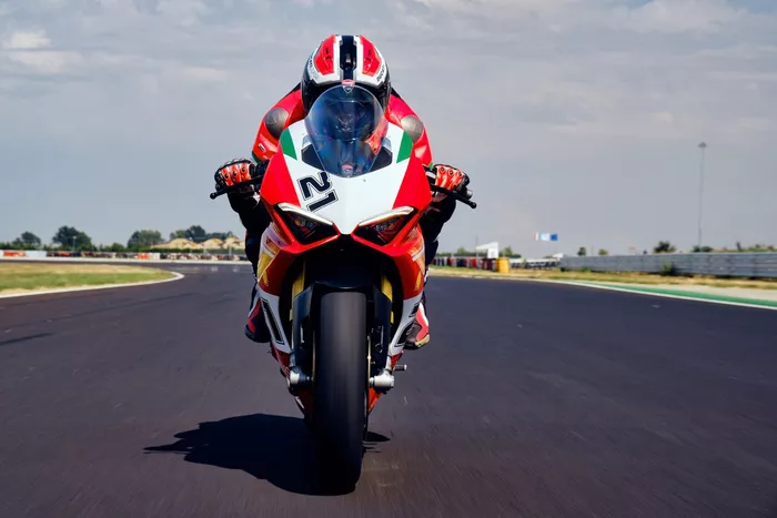 Ducati Panigale V2 Bayliss