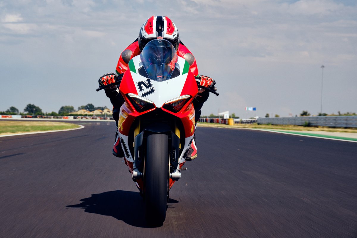 Ducati Panigale V2 Bayliss