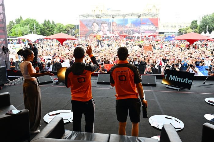 Lando Norris, McLaren, Oscar Piastri, McLaren