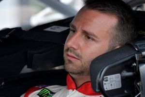 Matt DiBenedetto, Leavine Family Racing, Toyota Camry Toyota Express Maintenance