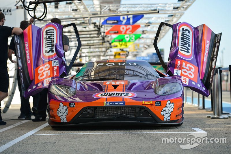 #85 Keating Motorsports Ford GT: Ben Keating, Jeroen Bleekemolen, Felipe Fraga