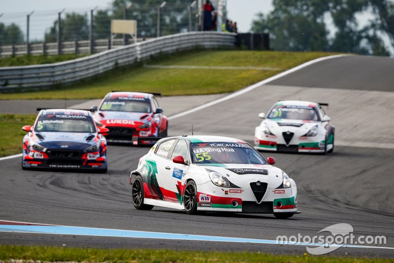 Ma Qing Hua, Team Mulsanne Alfa Romeo Giulietta TCR