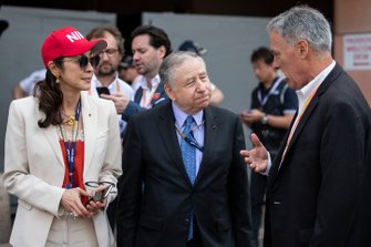Michelle Yeoh, Jean Todt, Başkan, FIA ve Chase Carey, Direktör, Formula 1