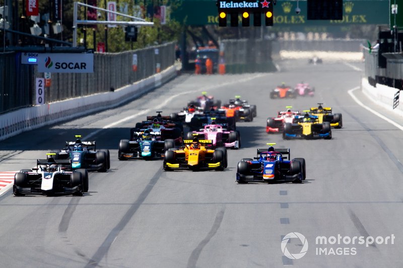 Nyck De Vries, ART GRAND PRIX precede Nobuharu Matsushita, CARLIN e Jack Aitken, CAMPOS RACING