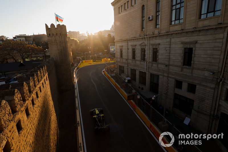 Daniel Ricciardo, Renault R.S.19