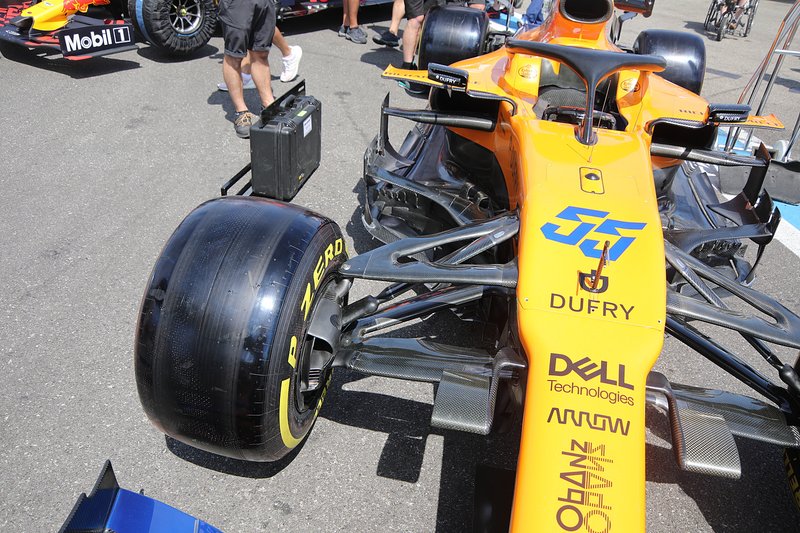 Detalle frontal del auto de Carlos Sainz Jr, McLaren MCL34