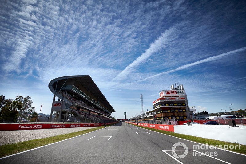 Main straight
