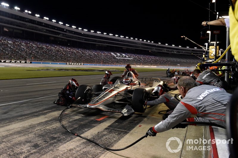 Will Power, Team Penske Chevrolet pit stop