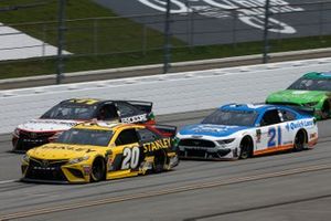  Erik Jones, Joe Gibbs Racing, Toyota Camry STANLEY  Matt DiBenedetto, Leavine Family Racing, Toyota Camry Procore