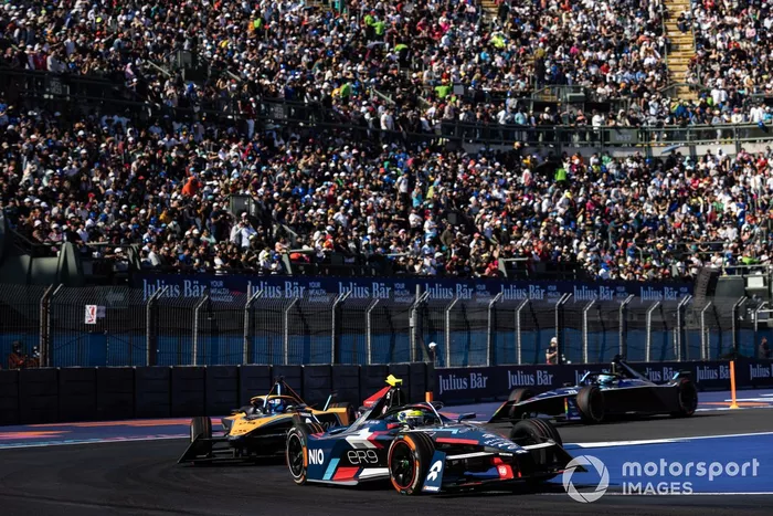 Sergio Sette Camara, NIO 333 FE Team, NIO 333 ER9, Rene Rast, NEOM McLaren Formula E Team, Nissan e-4ORCE 04