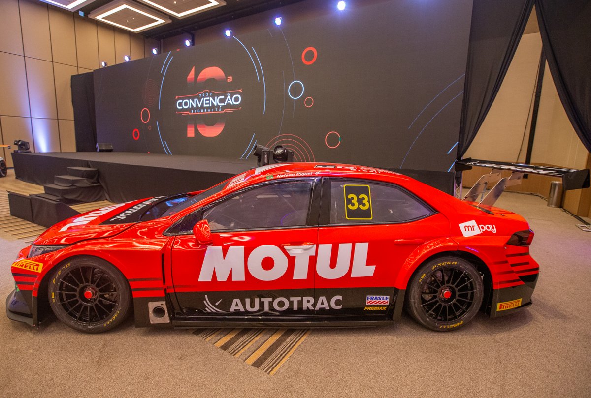Apresentação de Nelsinho Piquet na equipe TMG Racing