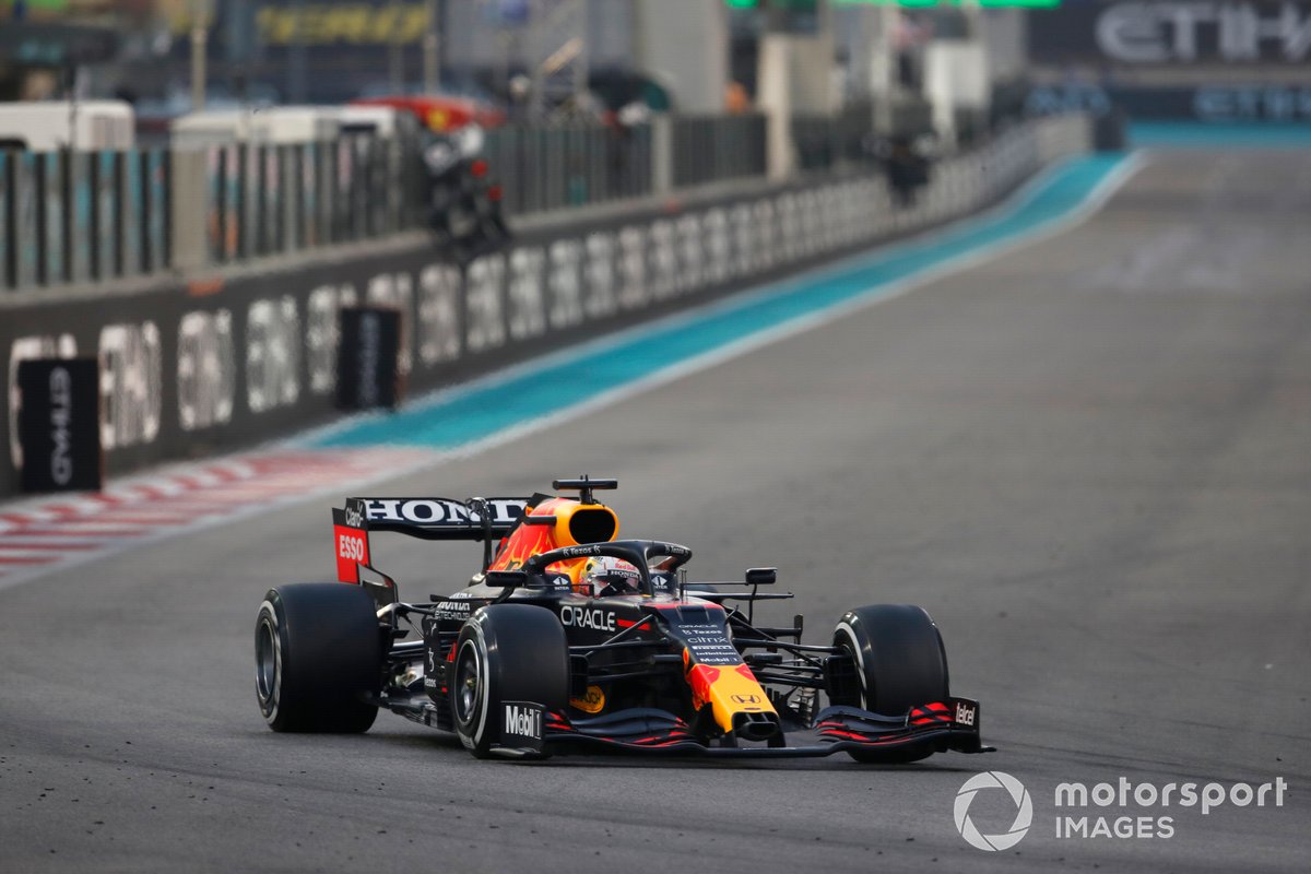 Max Verstappen, Red Bull Racing RB16B