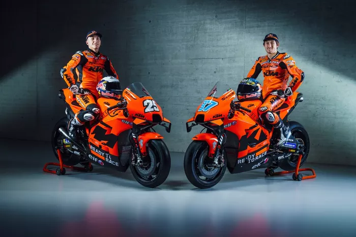 Remy Gardner, KTM Tech3, Raul Fernandez, KTM Tech3

