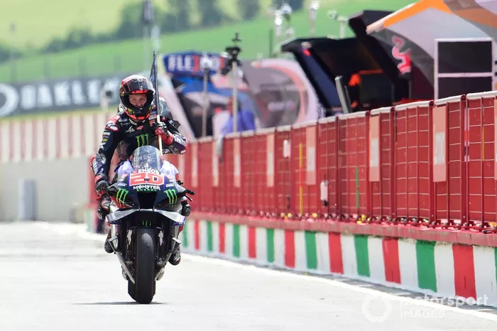 Podio: segundo lugar Fabio Quartararo, Yamaha Factory Racing