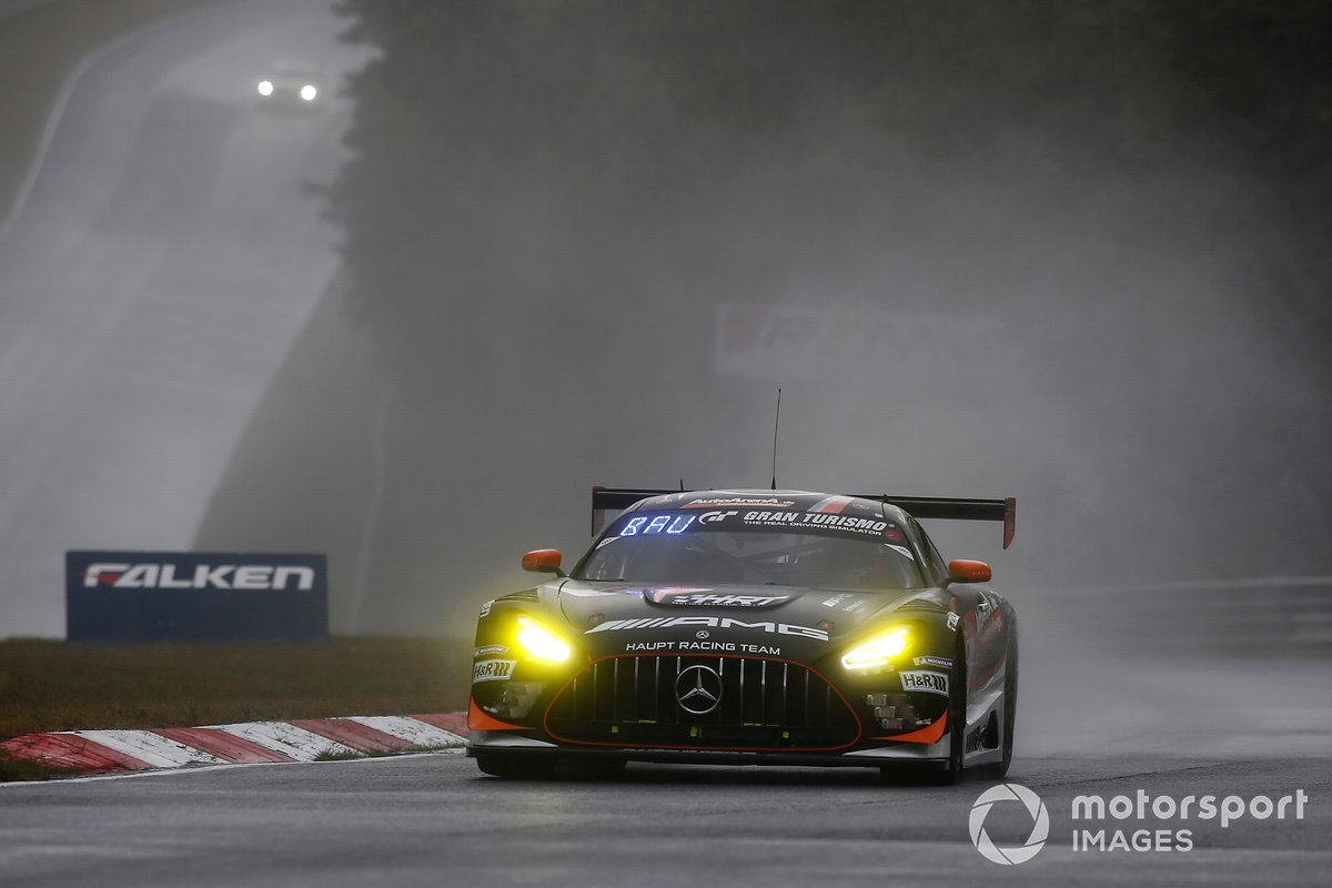 #6 Mercedes-AMG Team HRT AutoArena Mercedes-AMG GT3: Patrick Assenheimer, Dominik Baumann, Dirk Mu?ller, Maro Engel
