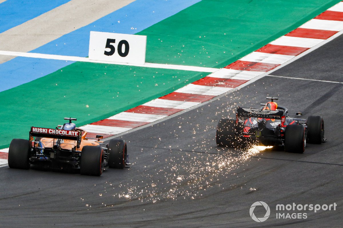 Max Verstappen, Red Bull Racing RB16, Carlos Sainz Jr., McLaren MCL35