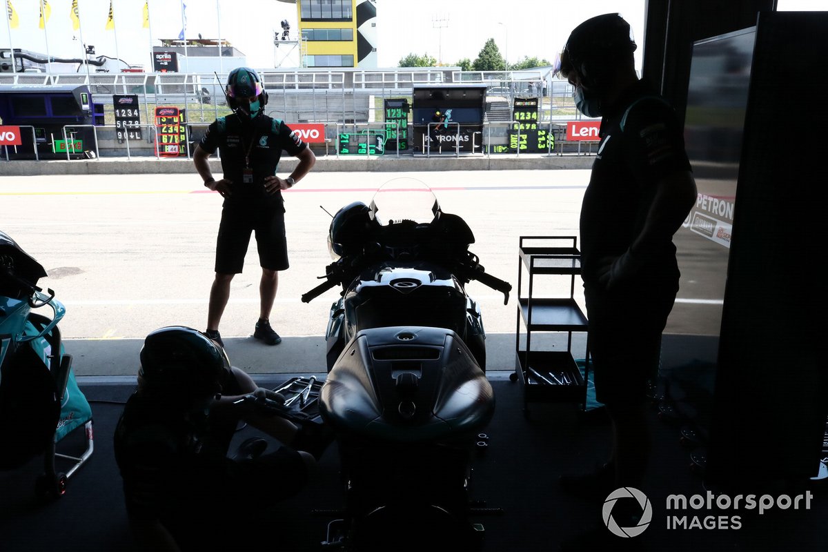 Franco Morbidelli, Petronas Yamaha SRTs crew