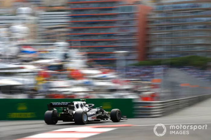 Lewis Hamilton, Mercedes W12