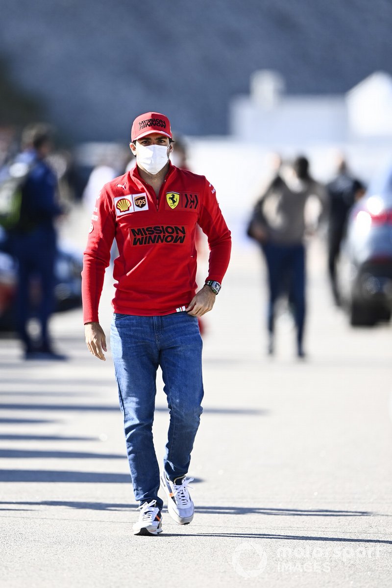 Carlos Sainz Jr., Ferrari