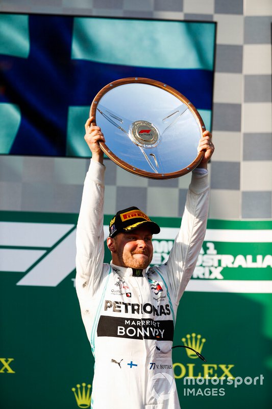 Podyum: Yarış galibi Valtteri Bottas, Mercedes AMG F1
