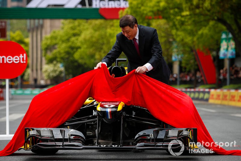 Unveiling car