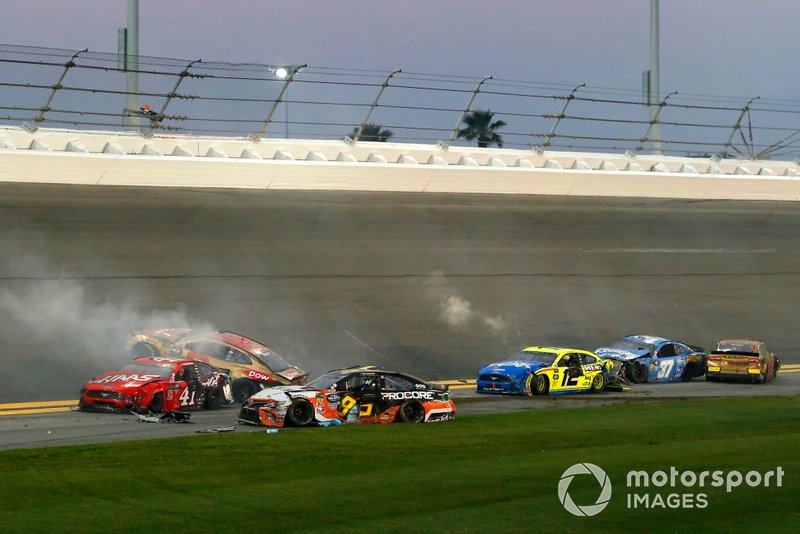Martin Truex Jr., Joe Gibbs Racing, Toyota Camry Bass Pro Shops, Ryan Blaney, Team Penske, Ford Mustang Menards/Peak, Ryan Newman, Roush Fenway Racing, Ford Mustang Oscar Mayer Deli Fresh and Matt DiBenedetto, Leavine Family Racing, Toyota Camry Procore crash