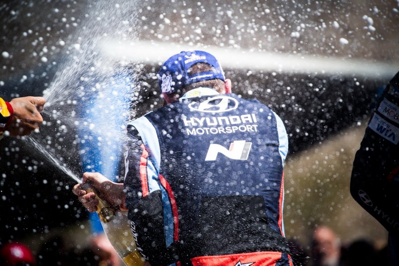Podio: Nicolas Gilsoul, Hyundai Motorsport