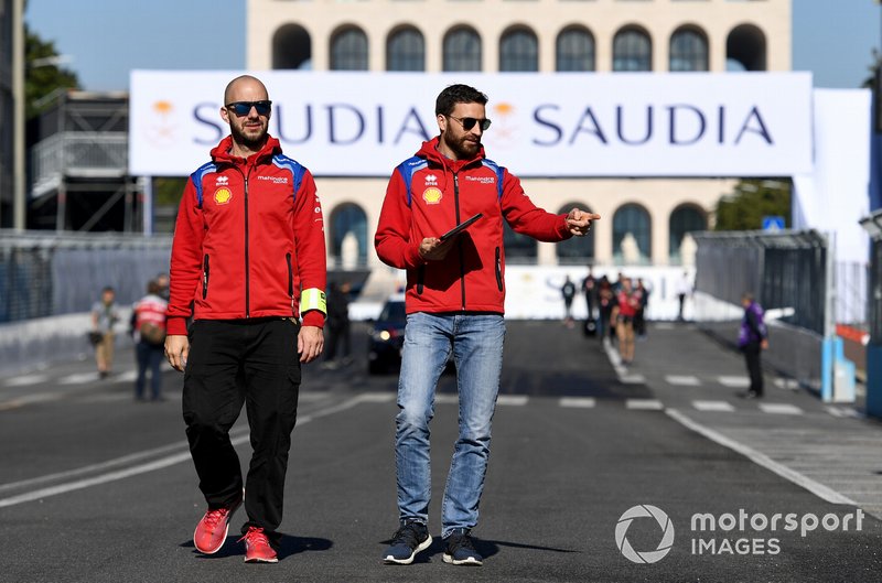 Jérôme d'Ambrosio, Mahindra Racing durante la track walk