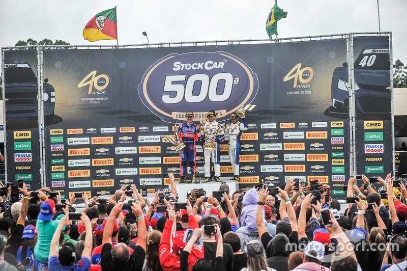 Pódio da corrida 500 da Stock Car no Velopark