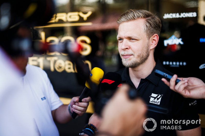 Kevin Magnussen, Haas F1 speaks with the media