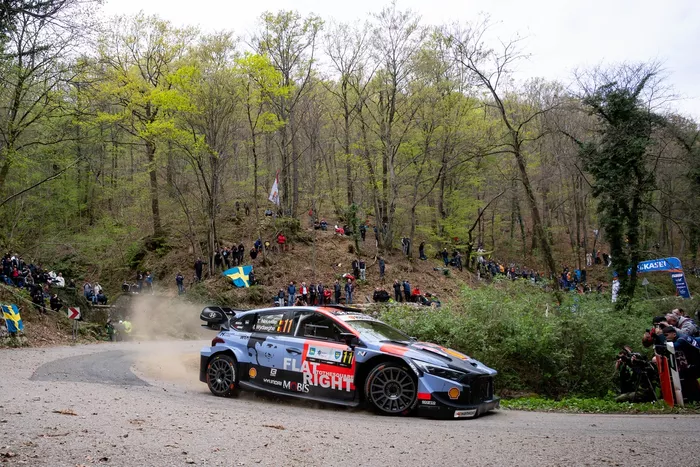 Thierry Neuville, Martijn Wydaeghe, Hyundai Shell Mobis World Rally Team Hyundai i20 N Rally1