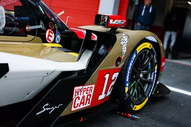 #12 Cadillac Hertz Team Jota Cadillac V-Series.R