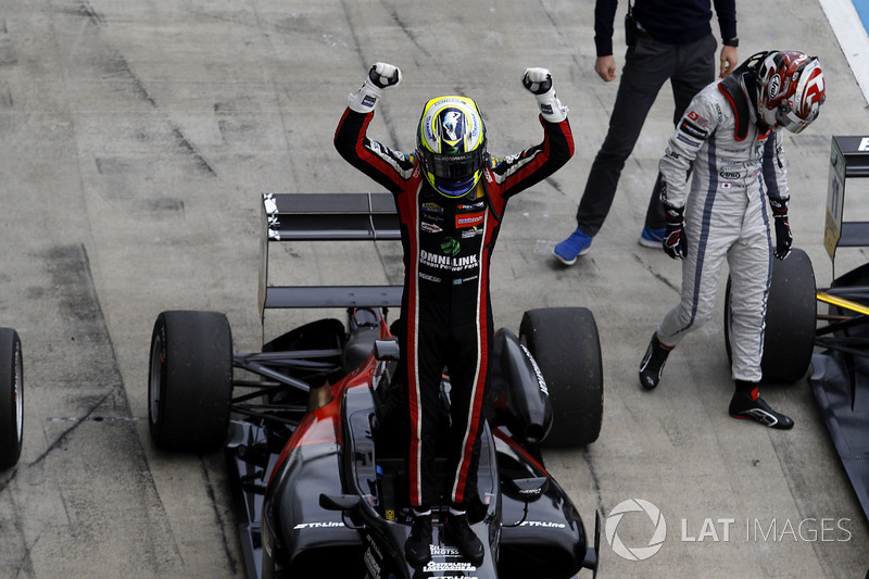 Race winner Joel Eriksson, Motopark Dallara F317 - Volkswagen