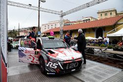 Cerimonia di Premiazione: Hayden Paddon, Sebastian Marshall, Hyundai i20 R5