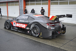 #16 チーム無限 NSX-GT