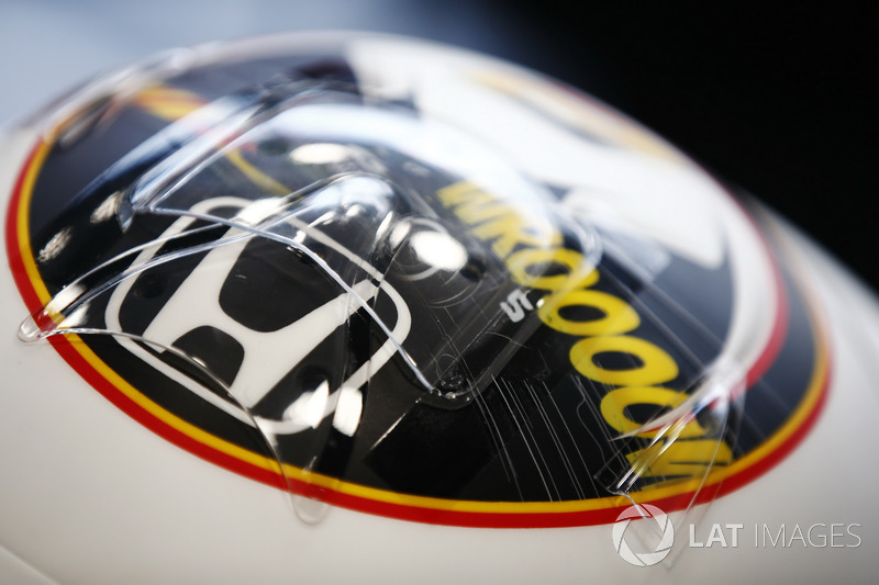 Détails du casque spécial de Stoffel Vandoorne, McLaren, pour son GP à domicile