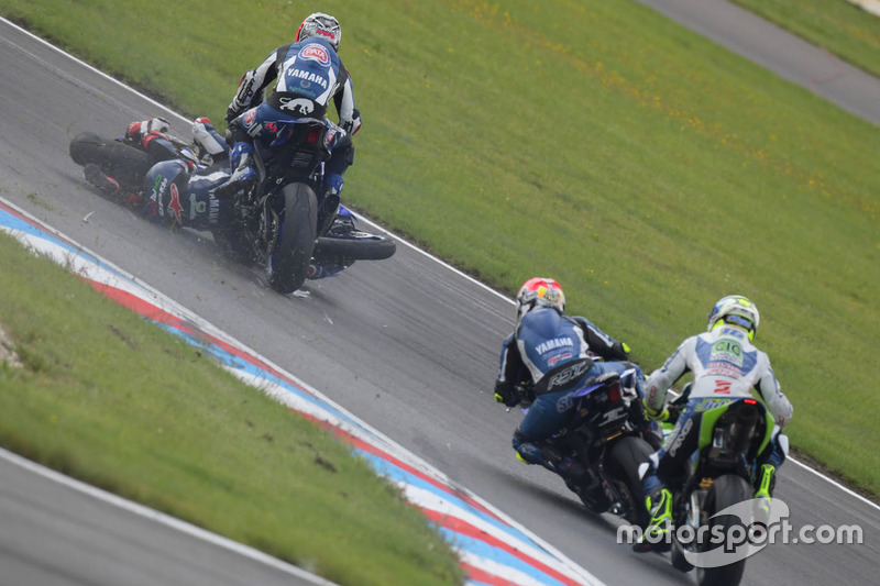 Crash von Federico Caricasulo, GRT Yamaha Official WorldSSP Team, Lucas Mahias, GRT Yamaha Official WorldSSP Team
