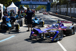 Sam Bird, DS Virgin Racing, leaves the pits