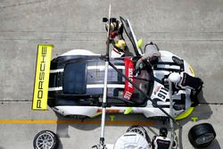 #911 Manthey Racing Porsche 911 GT3R: Earl Bamber, Nick Tandy, Patrick Pilet