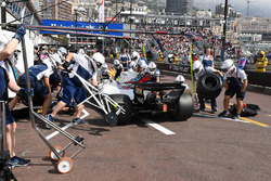 Felipe Massa, Williams FW40 pit stop