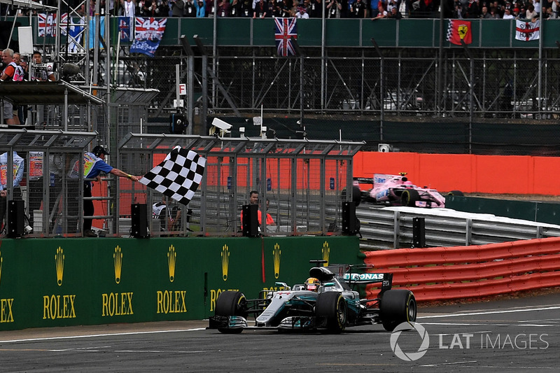 2017: Lewis Hamilton, Mercedes-Benz F1 W08