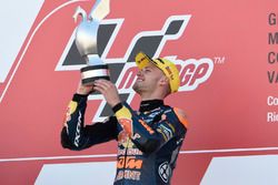 Podium : le vainqueur Brad Binder, Red Bull KTM Ajo, KTM