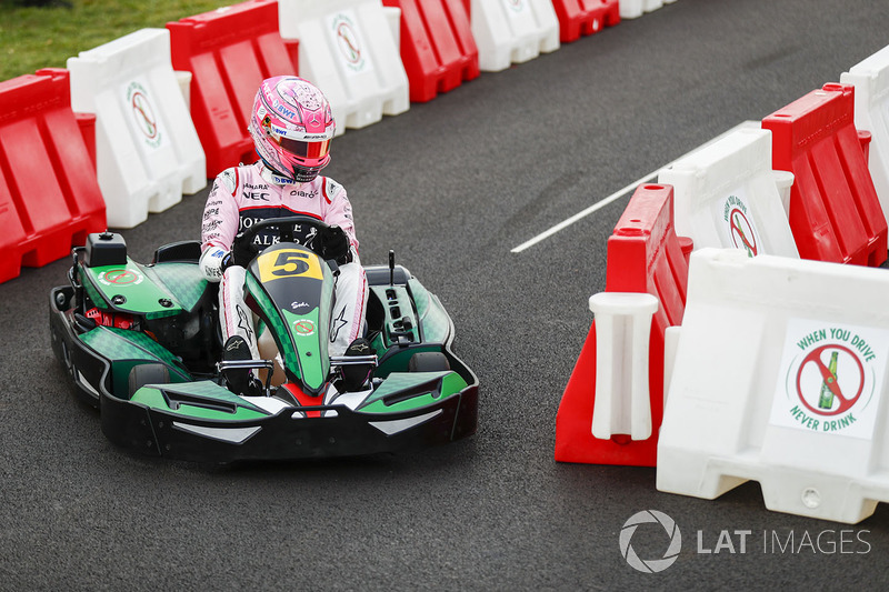 Esteban Ocon, Force India, en un kart