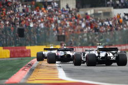 Carlos Sainz Jr., Scuderia Toro Rosso STR12, Lance Stroll, Williams FW40