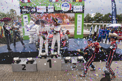 Podium: winners Kris Meeke, Paul Nagle, Citroën World Rally Team, second place Sébastien Ogier, Juli